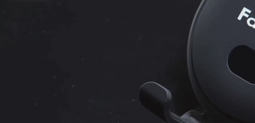 Smart Phone Holder For Car close-up showing auto clamping mechanism for secure phone support and 360 degree rotation.